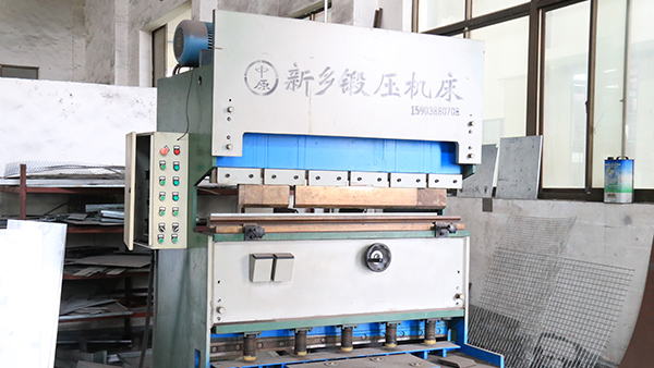 軸流風(fēng)機(jī)和離心風(fēng)機(jī)在機(jī)械通風(fēng)中的作用